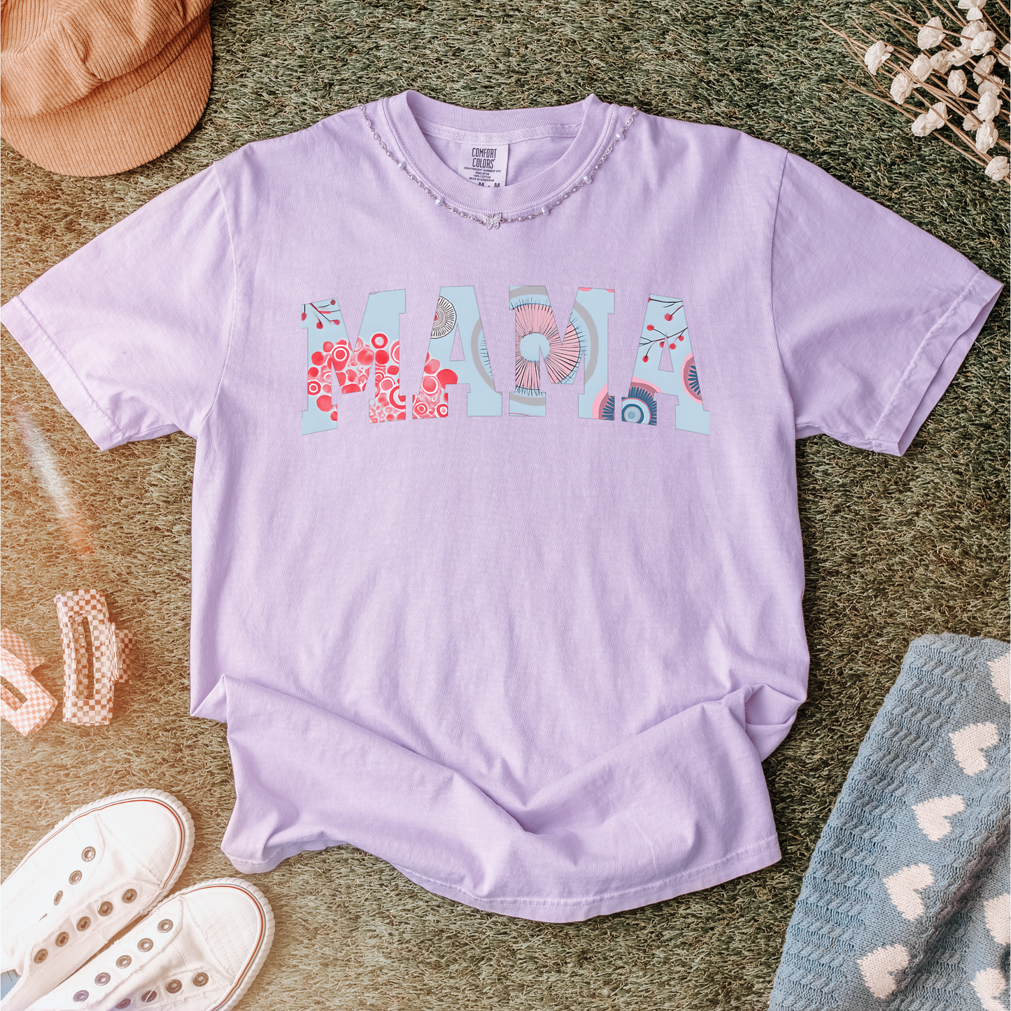 Floral "MAMA" Graphic Tee – Comfort Colors® Soft Cotton Shirt
