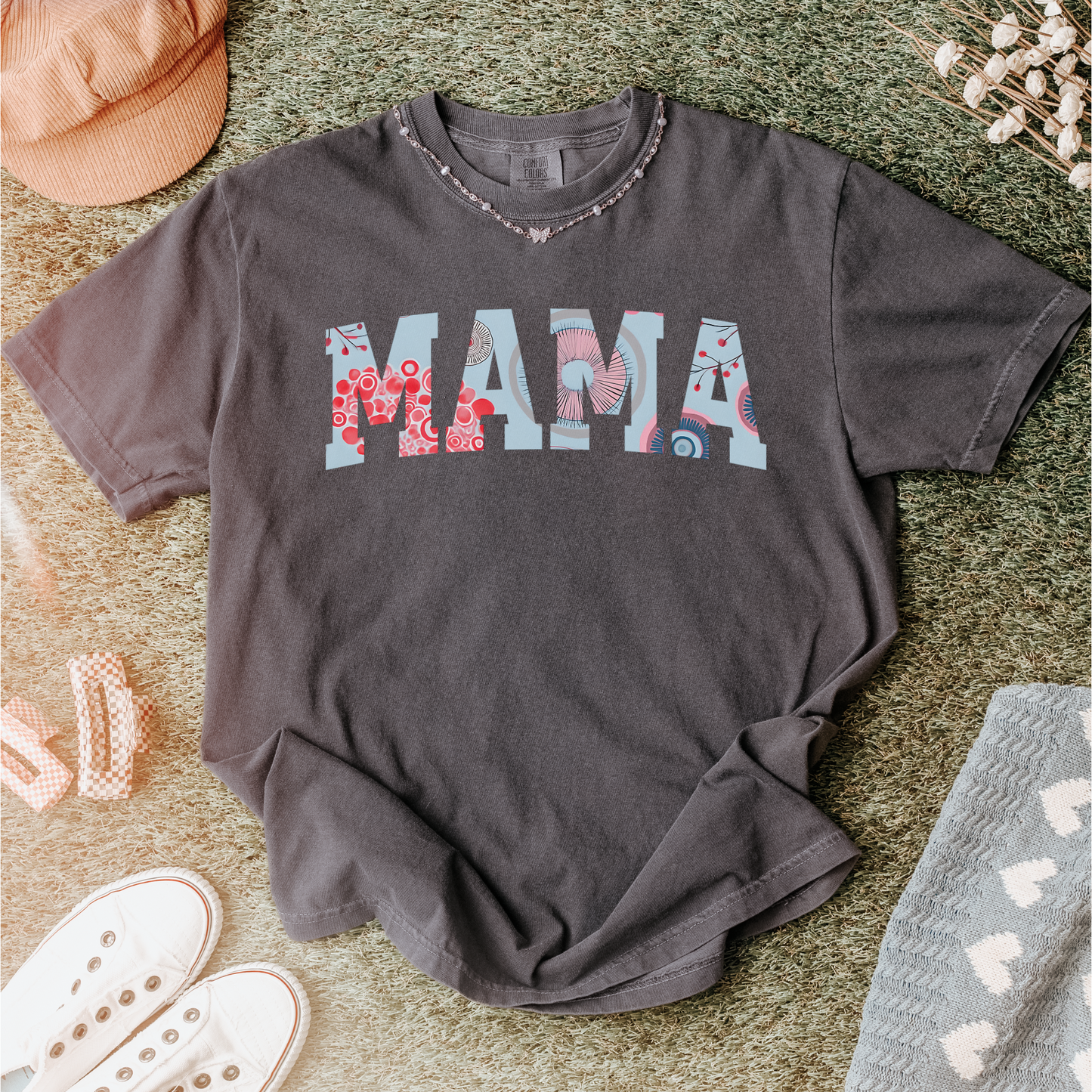 Floral "MAMA" Graphic Tee – Comfort Colors® Soft Cotton Shirt
