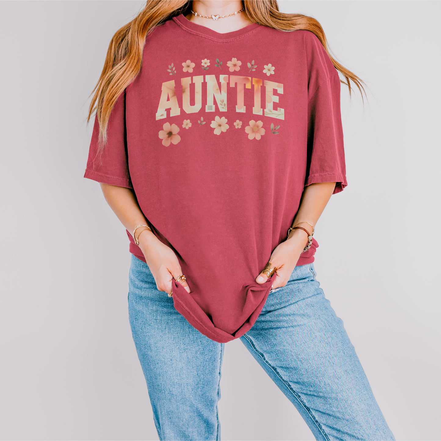 Floral "AUNTIE" T-Shirt – Sweet and Stylish Tee for Cool Aunties