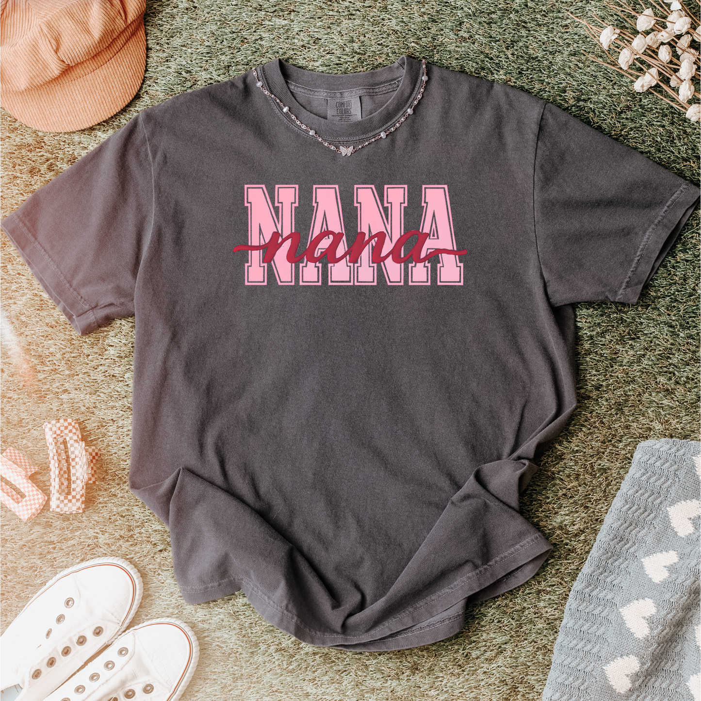 “NANA” Block & Script Graphic Tee – Sweet Gift for Grandmas
