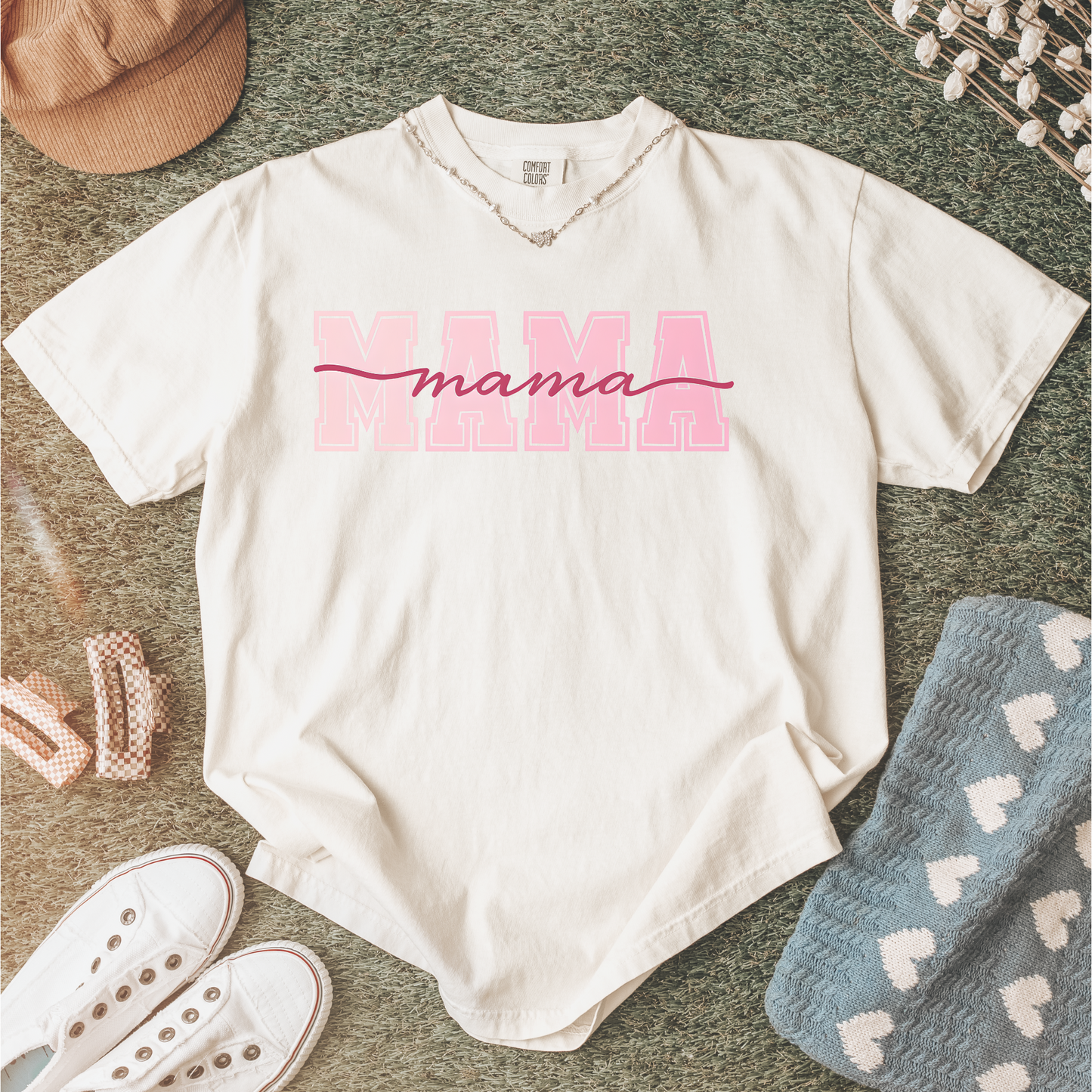 “MAMA” Varsity Pink Script T-Shirt – Bold & Feminine Tee for Moms