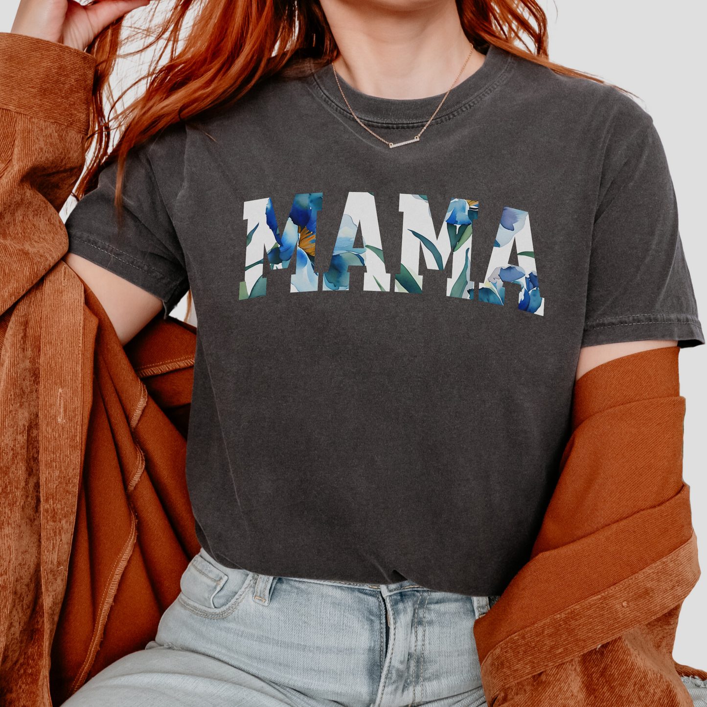 Floral "MAMA" Graphic T-Shirt – Bold & Beautiful Gift Tee for Moms